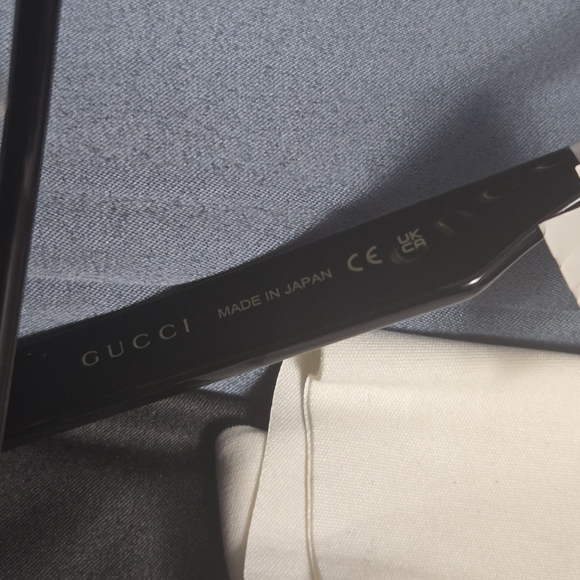 Gucci Sunglasses - Picture 12 of 13